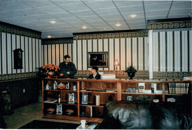 The welcoming waiting area included leather sofas, built in bookcases, and toys for children